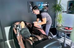Inteligentny fotel masujący w Prime FIT - ambasada EMS
